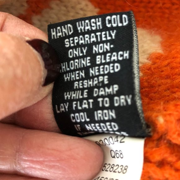 Orange and Cream Floral Knit Vest with Diagonal Zipper Closure - Picture 7 of 7